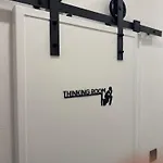 Luxury 아파트